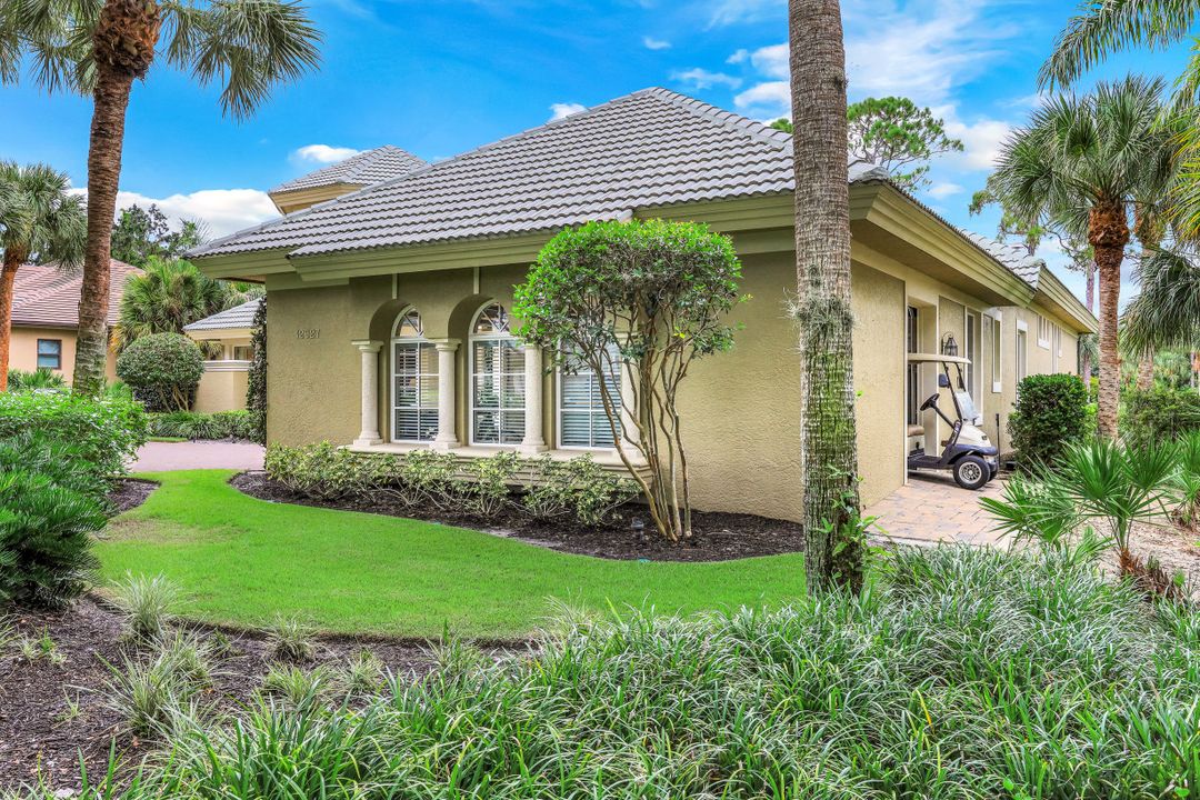 12627 Collier's Reserve Dr, Naples, FL 34110