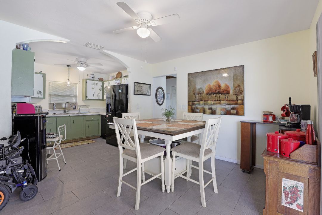 977 Hearty St, North Fort Myers, FL 33903