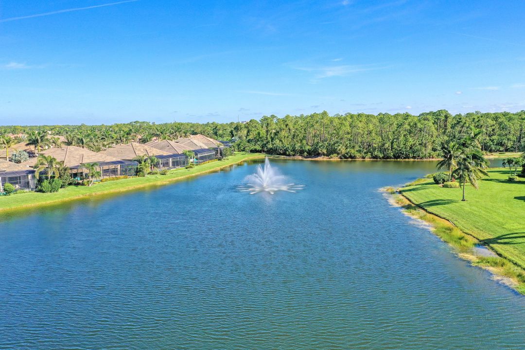 6344 Serano Way, Naples, FL 34113