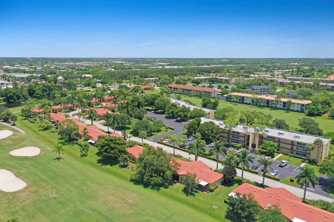 1017 Forest Lakes Dr, Naples, FL 34105