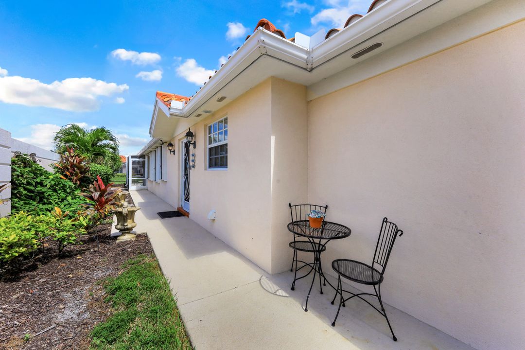 3551 El Verdado Ct, Naples, FL 34109