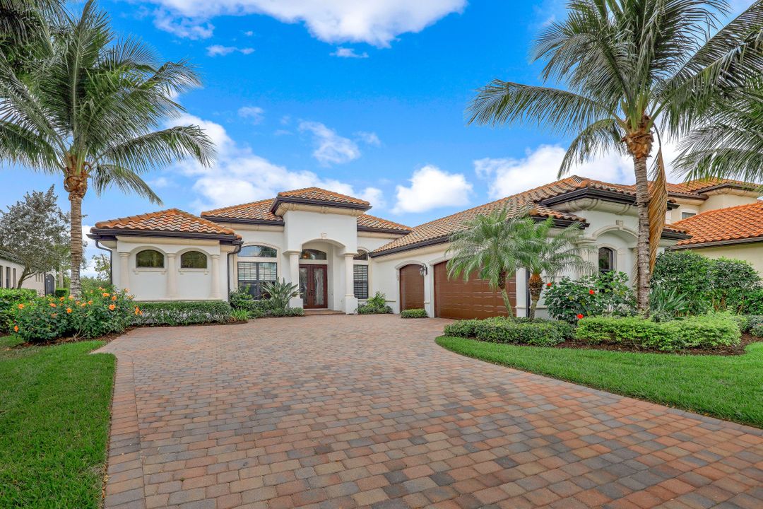 3400 Runaway Ln, Naples, FL 34114