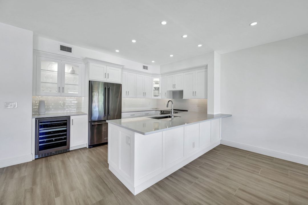 6770 Pelican Bay Blvd #235, Naples, FL 34108