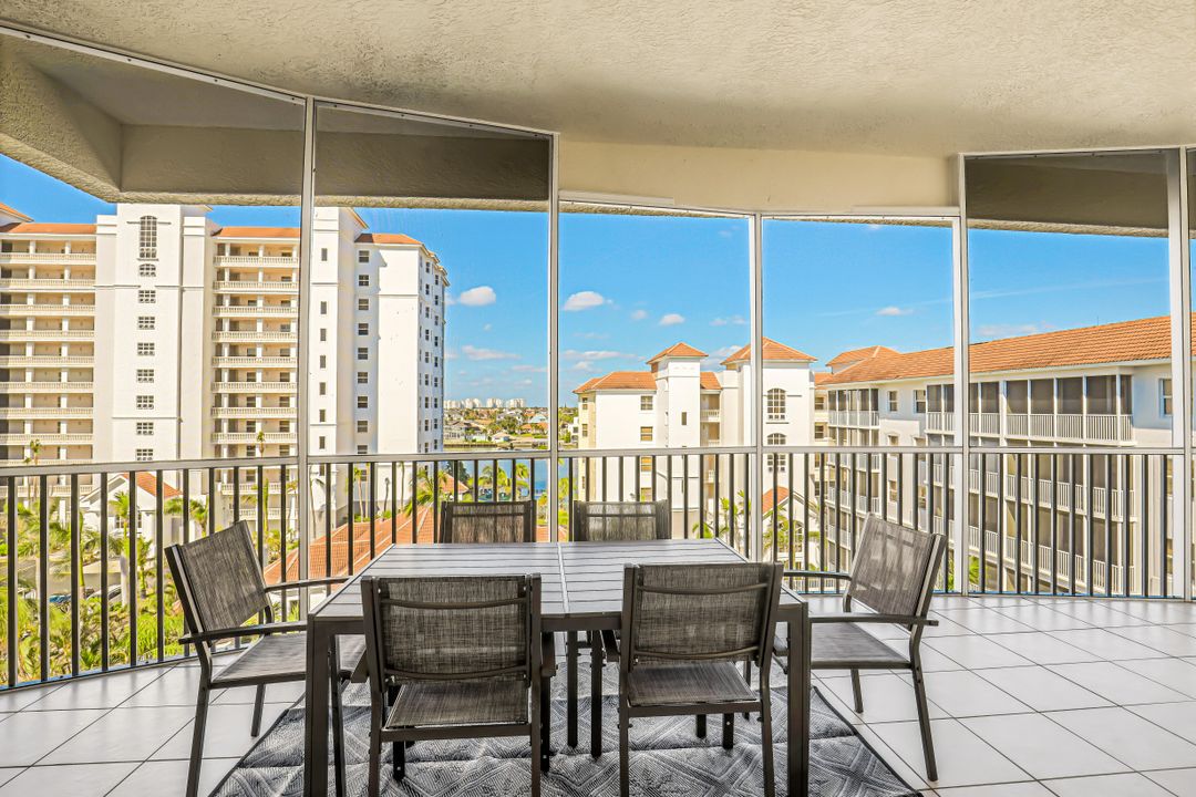 470 Launch Circle #603, Naples, FL 34108