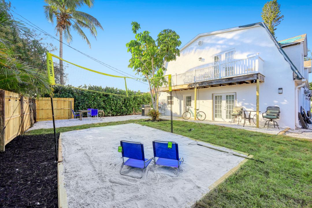 778 100th Ave N, Naples, FL 34108