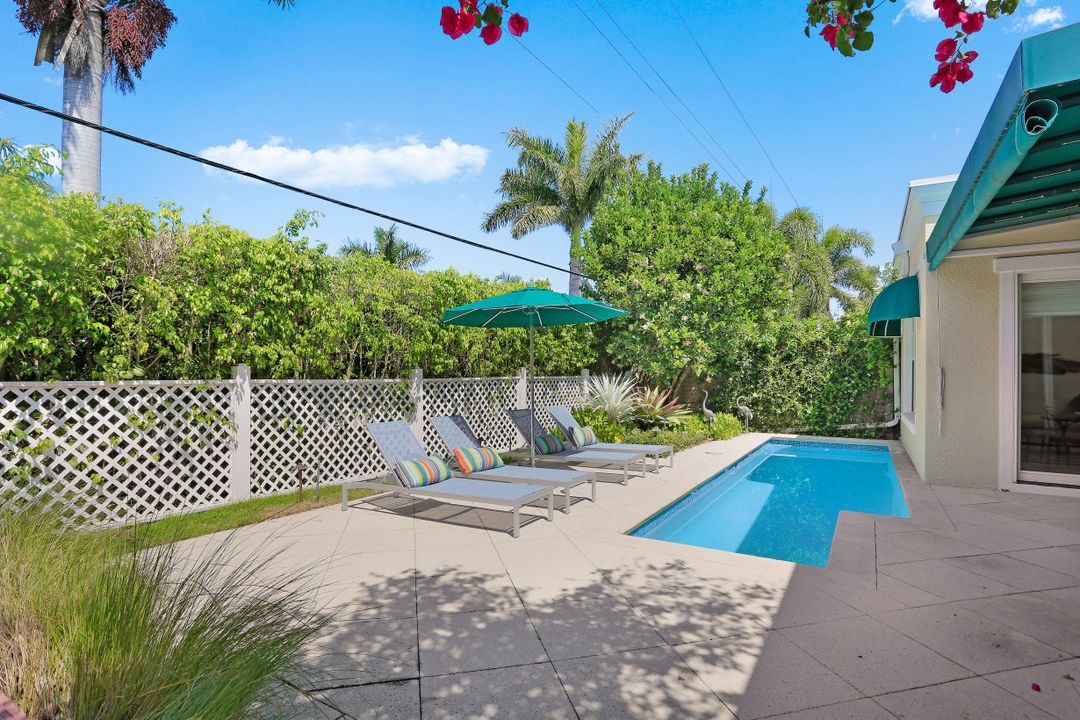 3725 Rachel Ln, Naples, FL 34103