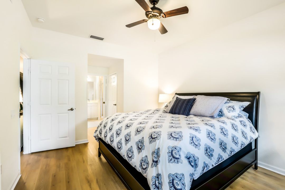 10020 Heather Ln #903, Naples, FL 34119