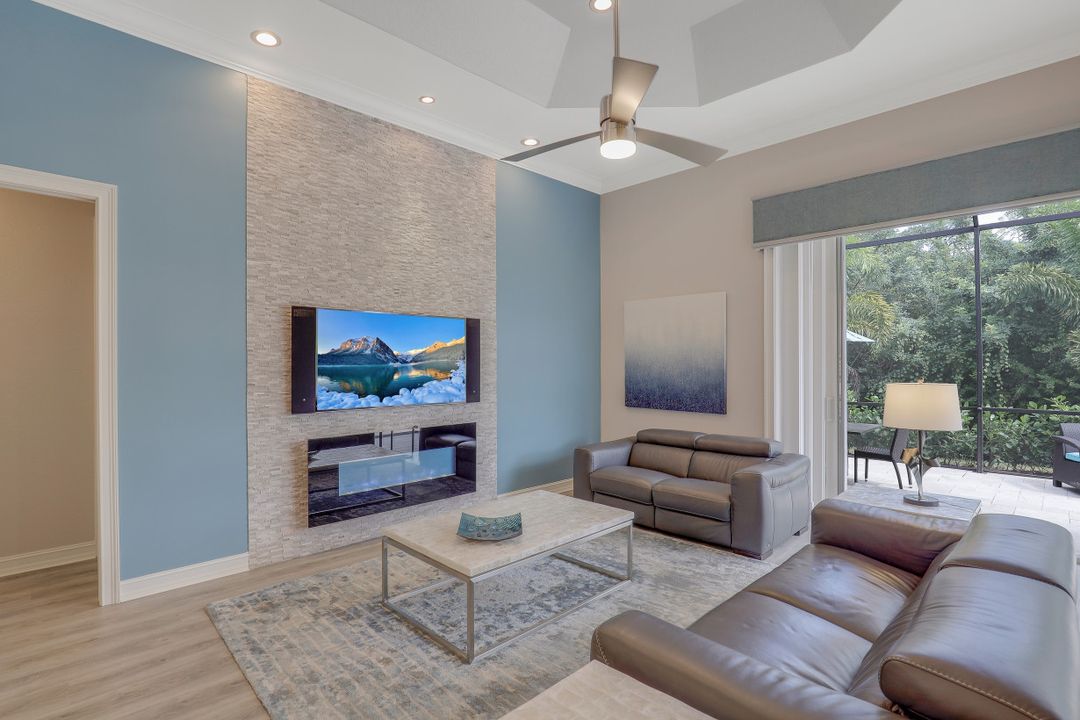 2790 Olde Cypress Dr, Naples, FL 34119