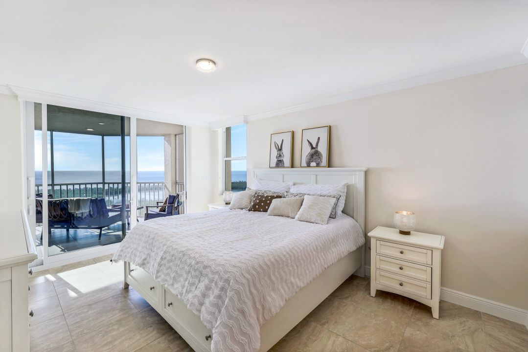 6585 Nicholas Blvd  #1803, Naples, FL 34108