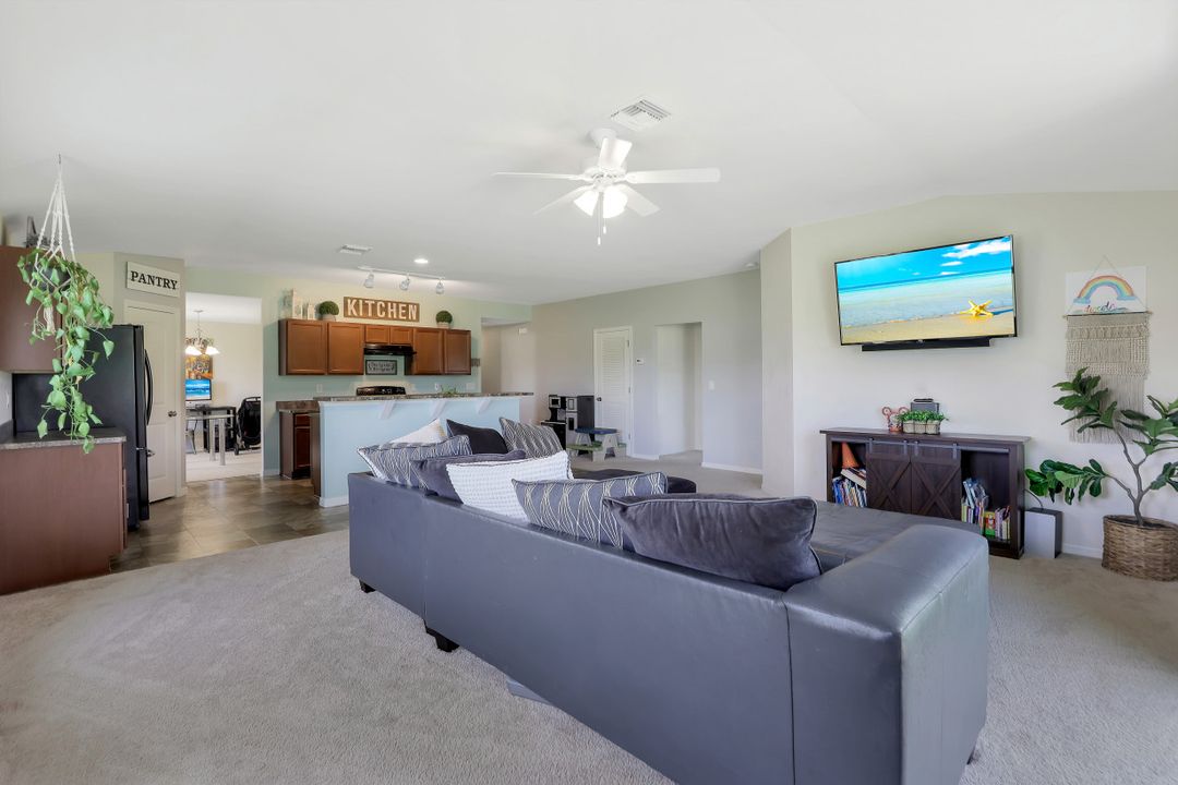 1708 NE Juanita Pl, Cape Coral, FL 33909