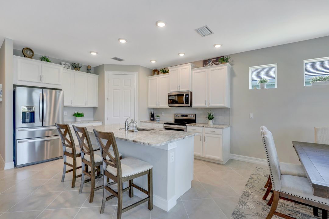 16521 Seagate Pl, Bonita Springs, FL 34135