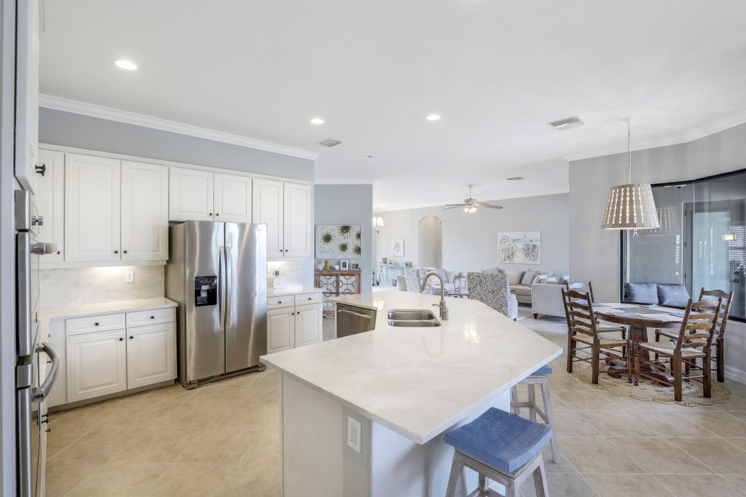 10153 Biscayne Bay Ln, Naples, FL 34120