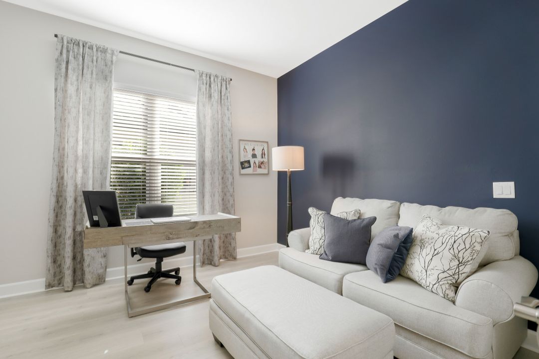 9403 Montelanico Loop, Naples, FL 34119