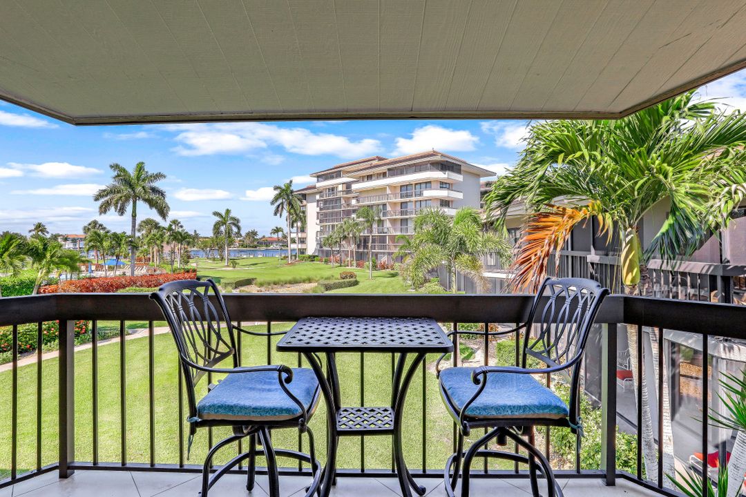 633 Seaview Ct #M-4, Marco Island, FL 34145