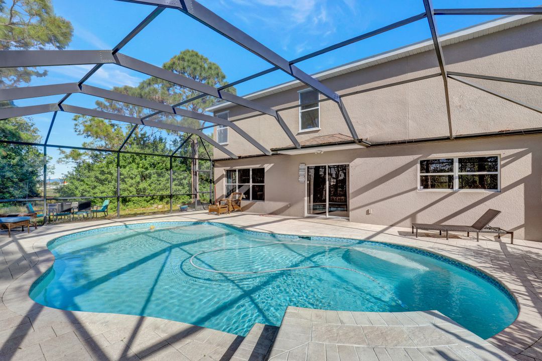 2806 Embers Pkwy W, Cape Coral, FL 33993