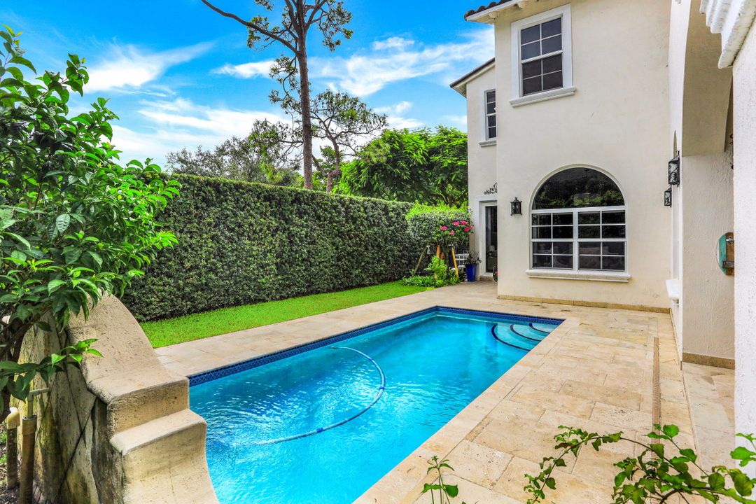 1539 Plasentia Ave, Coral Gables, FL 33134