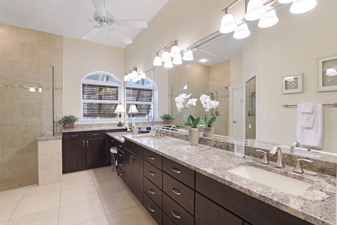 5209 SW 25th Pl, Cape Coral, FL 33914