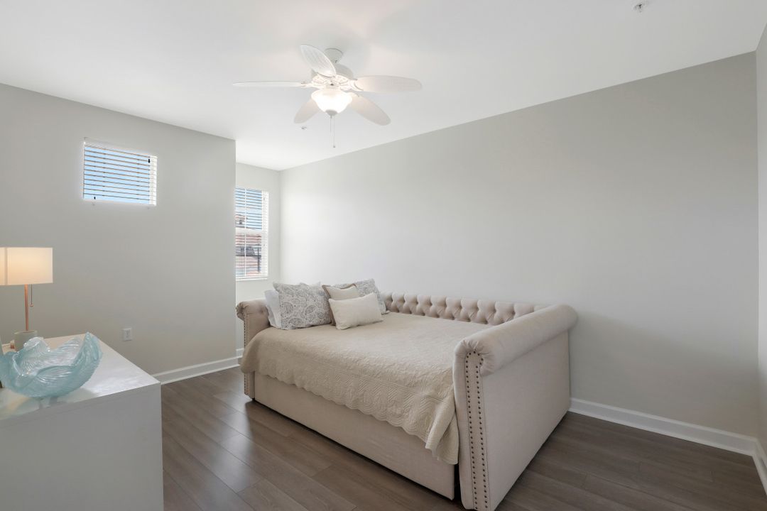 3062 Driftwood Way #4302, Naples, FL 34109