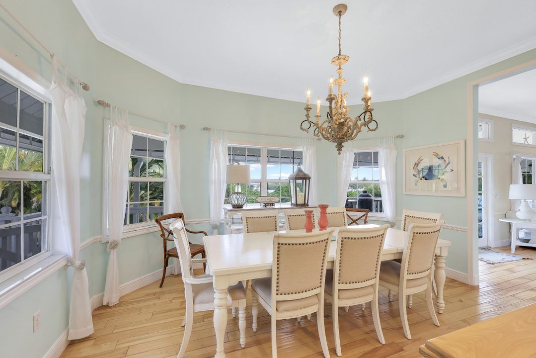 203 San Mateo Dr, Bonita Springs, FL 34134