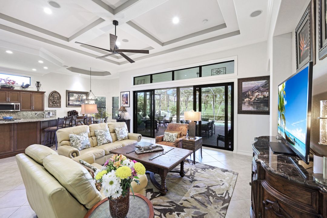 6287 Serano Way, Naples, FL 34113