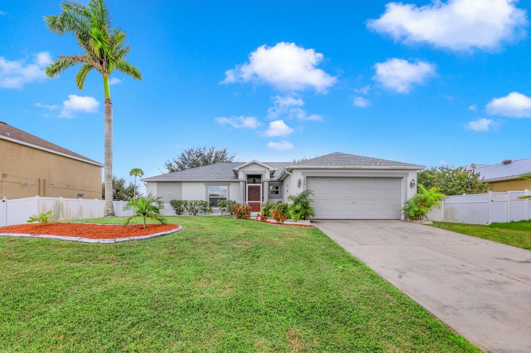 326 SW 19th Ln, Cape Coral, FL 33991