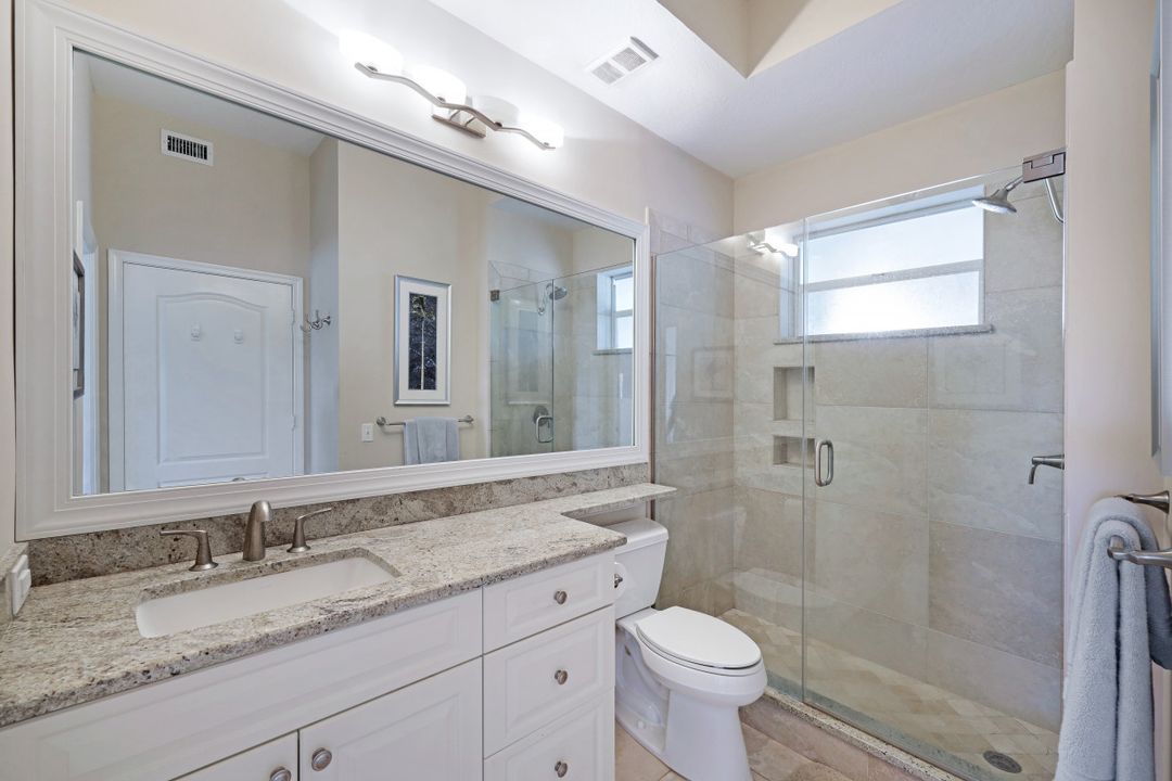 7606 Pebble Creek Cir #304, Naples, FL 34108