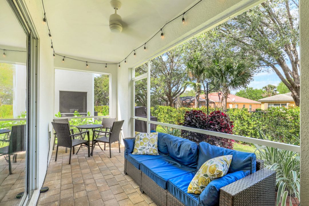 15365 Wildflower Cir, Naples, FL 34119