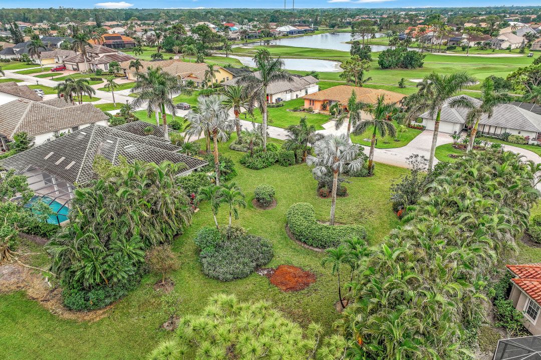 9922 Ortega Ln, Bonita Springs, FL 34135