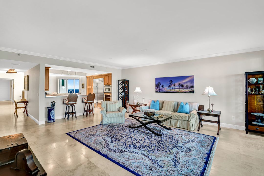 265 Indies Way #1404, Naples, FL 34110