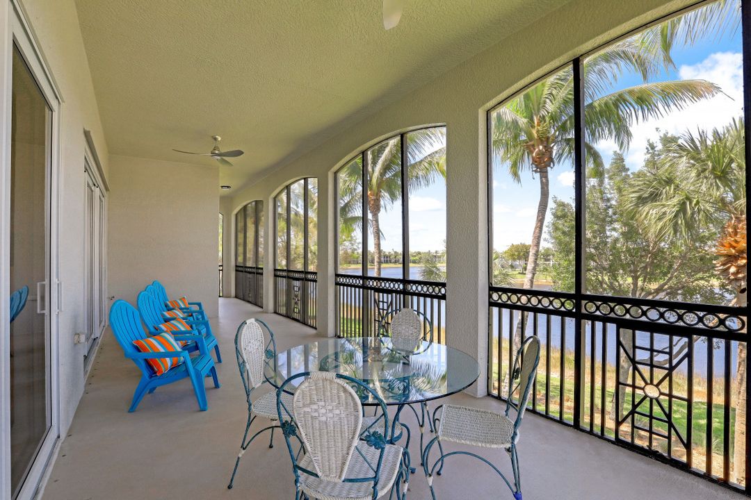 9263 Museo Cir #204, Naples, FL 34114