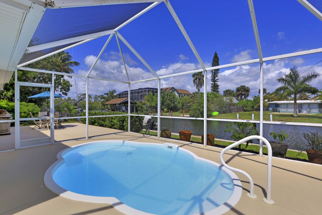 1765 Harbor Ln, Naples, FL 34104