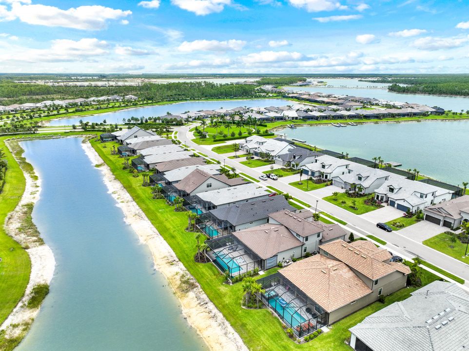 19264 Aqua Shore Dr, Fort Myers, FL 33913