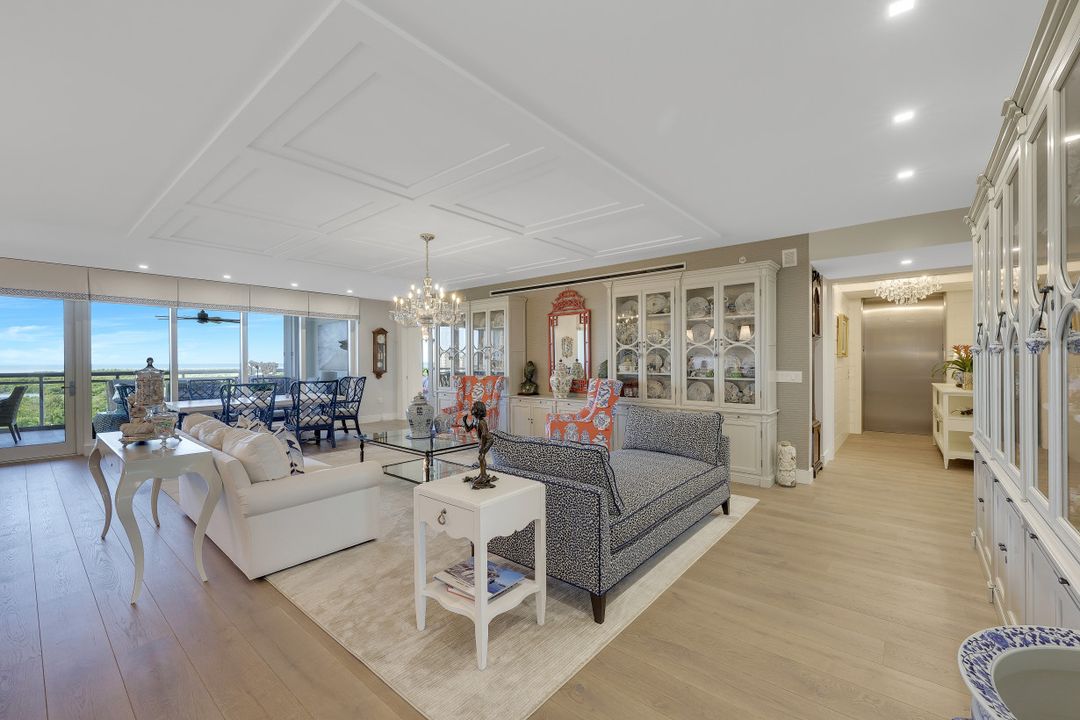 13915 Old Coast Rd #805, Naples, FL 34110