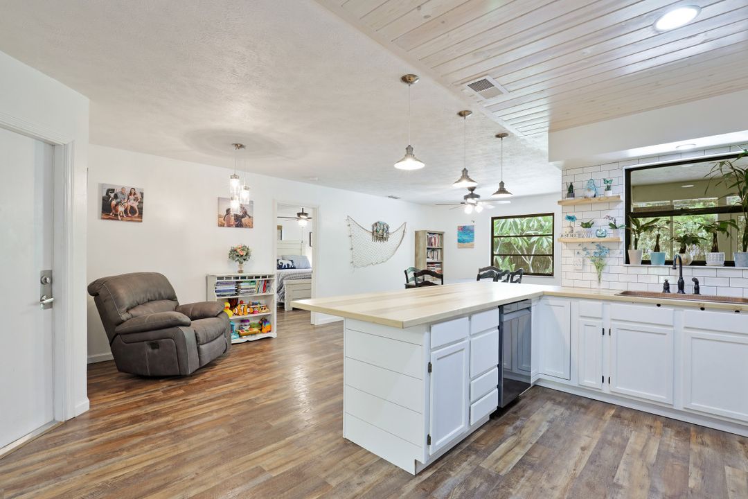 5920 Marina Rd, Bokeelia, FL 33922