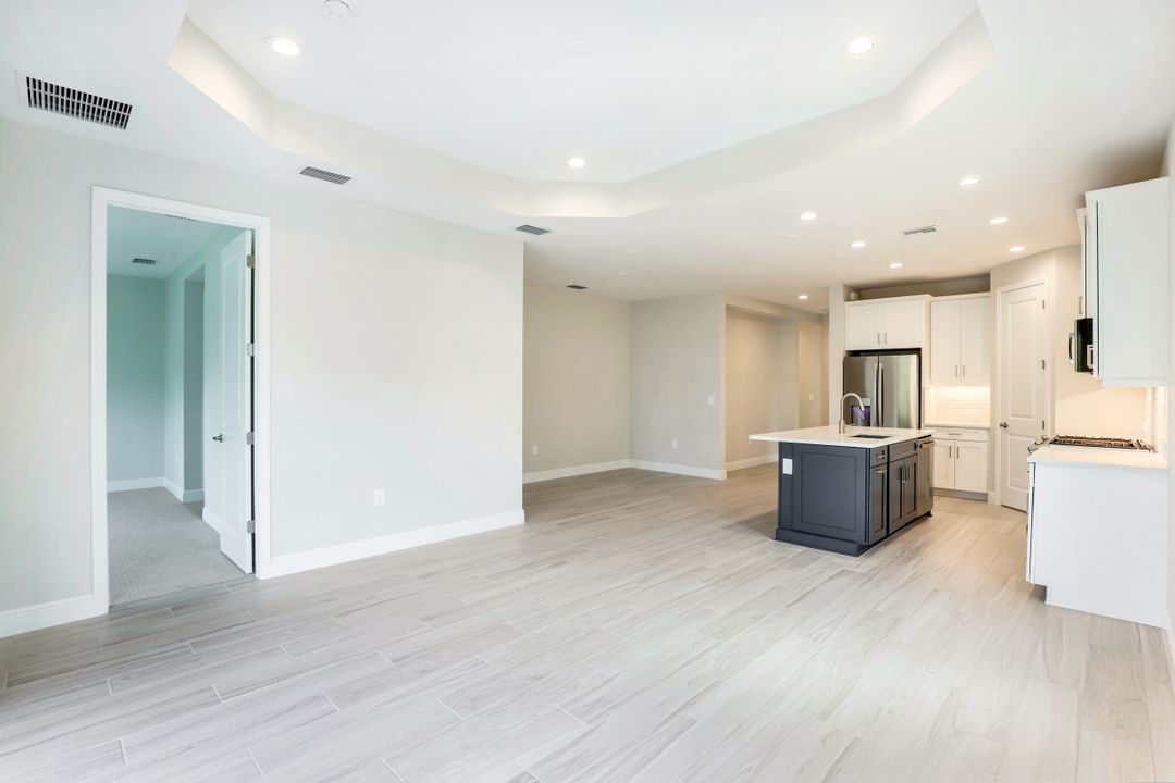 8794 Pigeon KY, Fort Myers, FL 33908