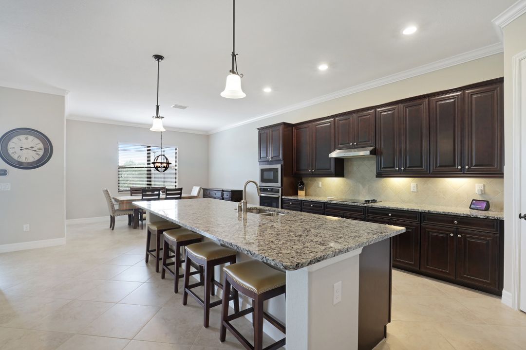 28100 Kerry Ct, Bonita Springs, FL 34135