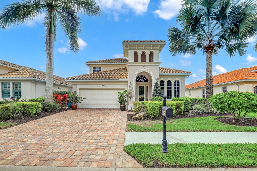 7632 Martino Cir, Naples, FL 34112