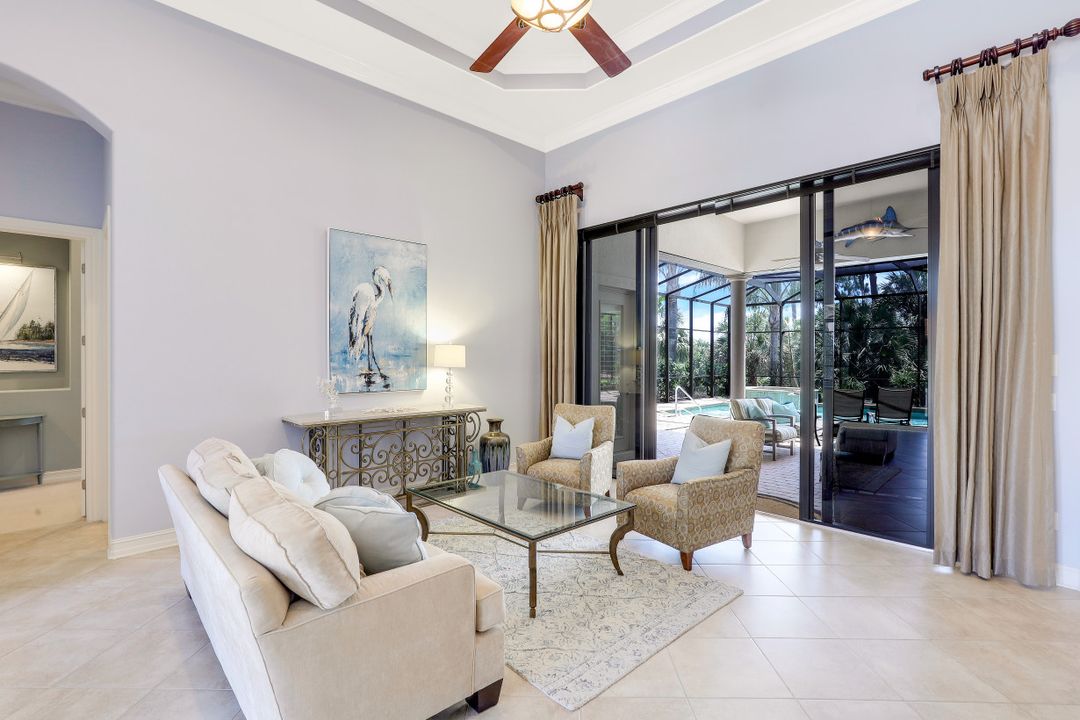 7413 Byrons Way, Naples, FL 34113