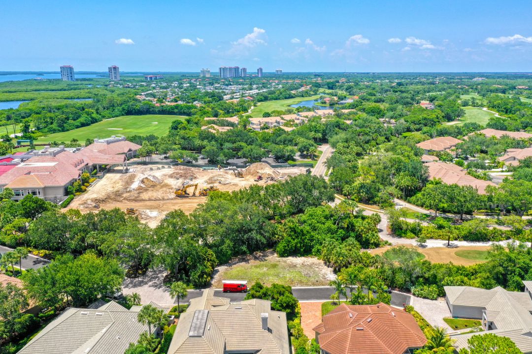 25350 Goldcrest Dr, Bonita Springs, FL 34134