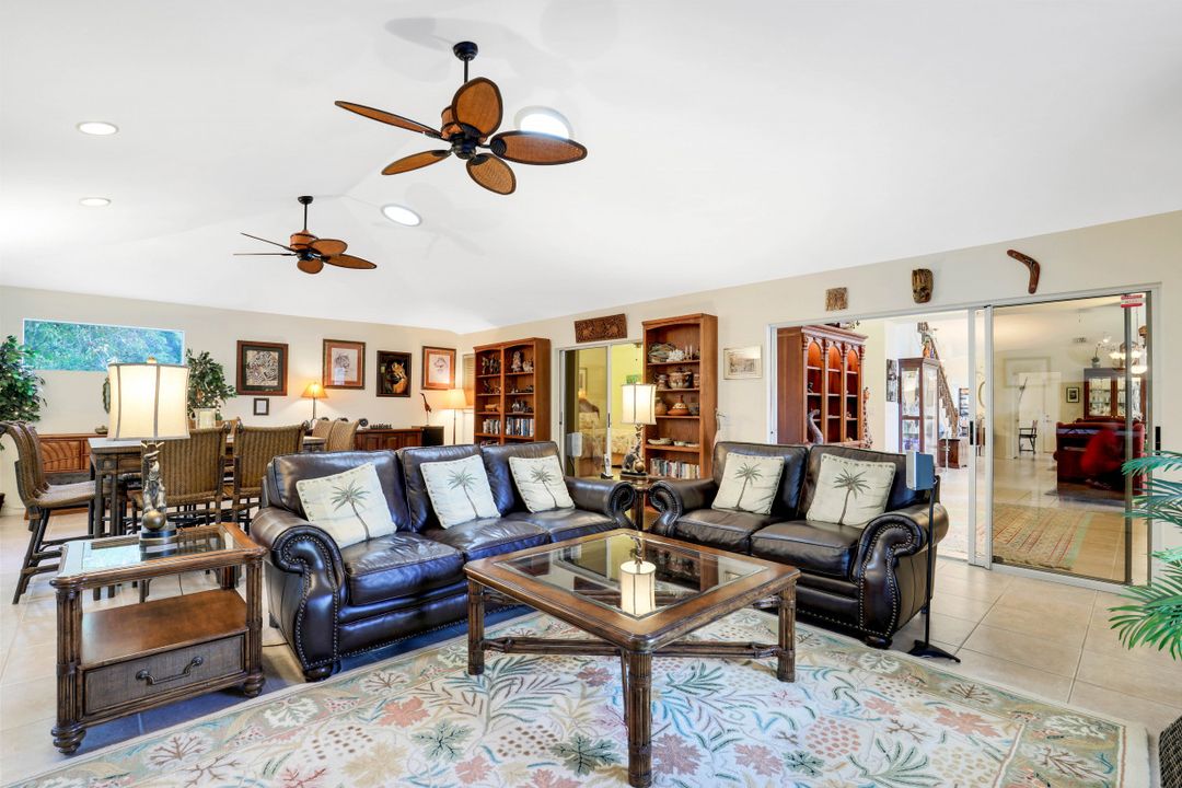 15185 Majorca Bay Dr #1, Naples, FL 34110