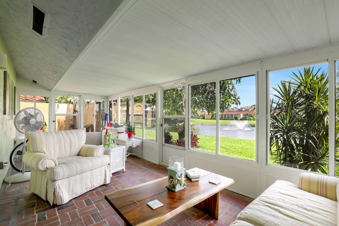 146 Harrison Rd, Naples, FL 34112