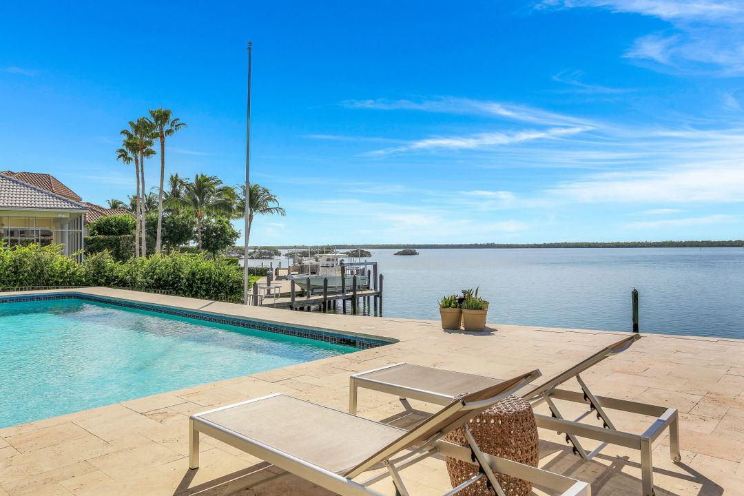 1028 W Inlet Dr, Marco Island, FL 34145