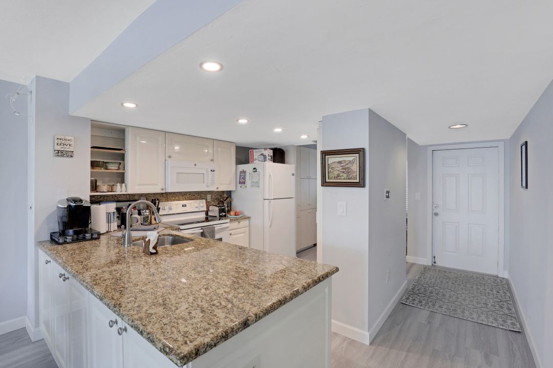 15171 Cedarwood Ln #3502, Naples, FL 34110