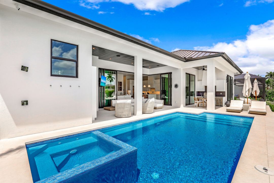 835 Old Marco Ln, Marco Island, FL 34145