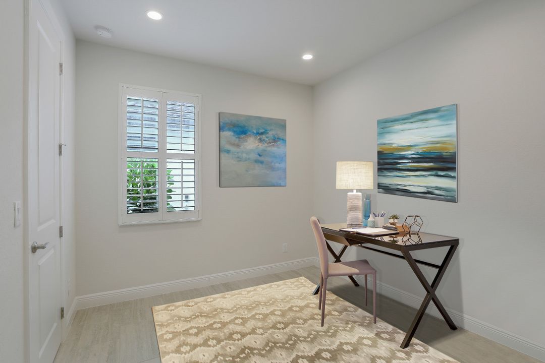 10030 Florence Cir, Naples, FL 34119