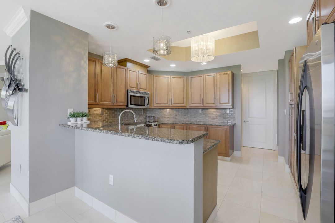 4951 Bonita Bay Blvd #704, Bonita Springs, FL 34134