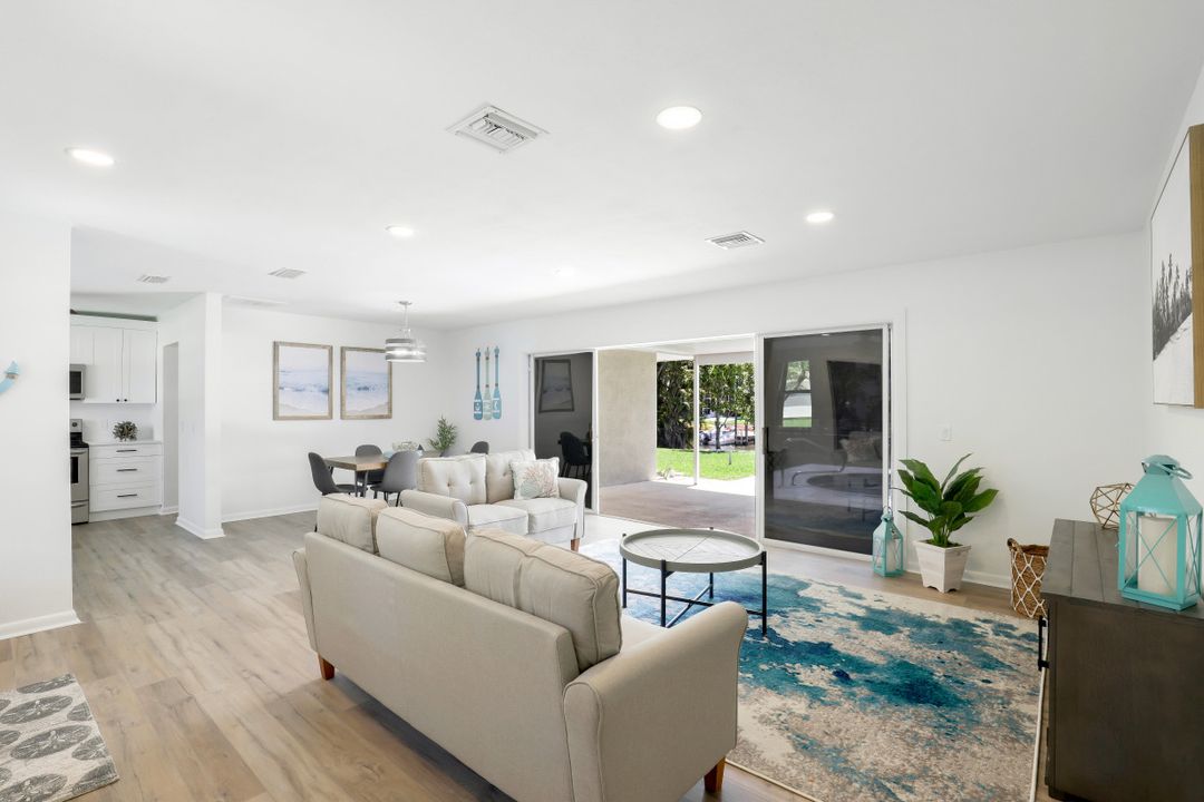 5118 York Ct, Cape Coral, FL 33904