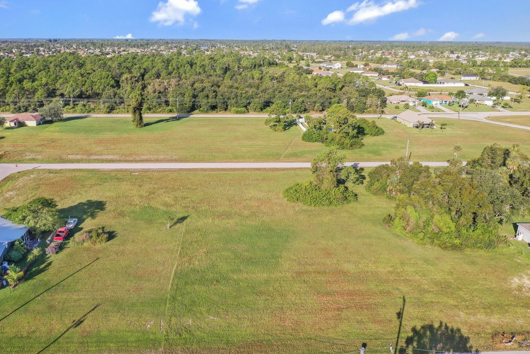 2510 NW 15th Ave, Cape Coral, FL 33993