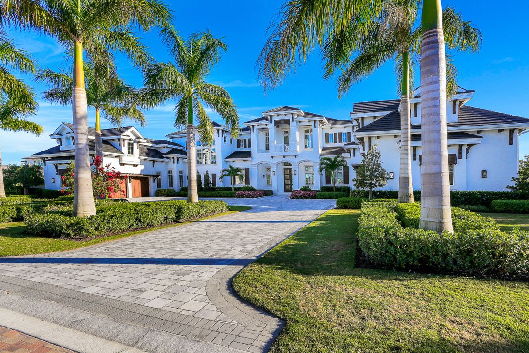 16610 Firenze Way, Naples, FL 34110