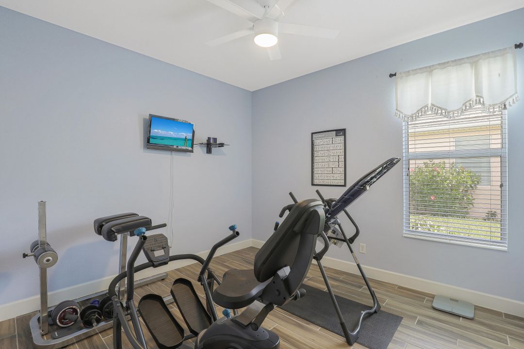 2761 Lambay Ct, Cape Coral, FL 33991